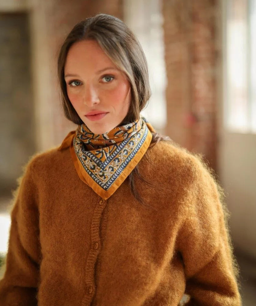 Petit foulard jaya safran bellemme
