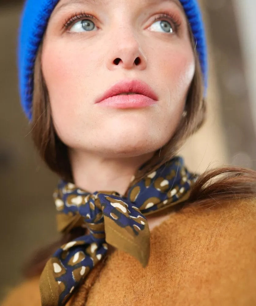 Petit foulard léopard navy bellemme