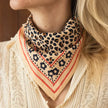 Petit foulard leopard rouge love explorer 