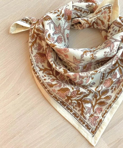 Petit foulard rhapsody poudre bellemme
