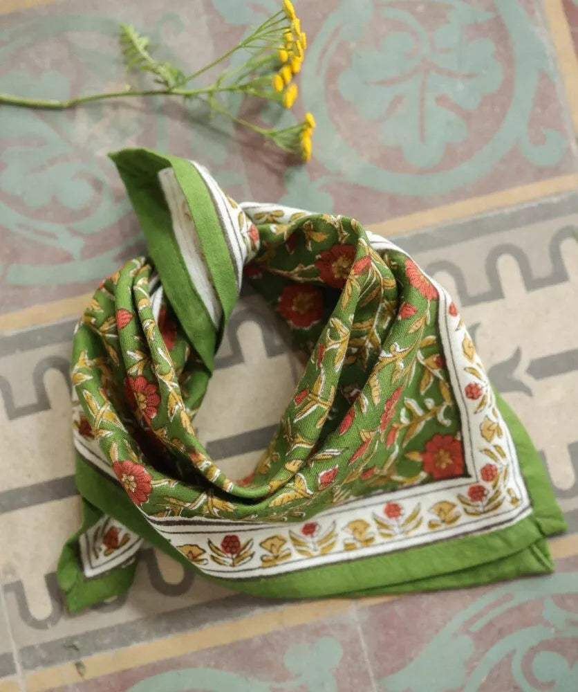 Pett foulard Scarlett mousse