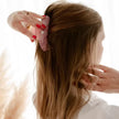 pince à cheveux rose nacré coeur