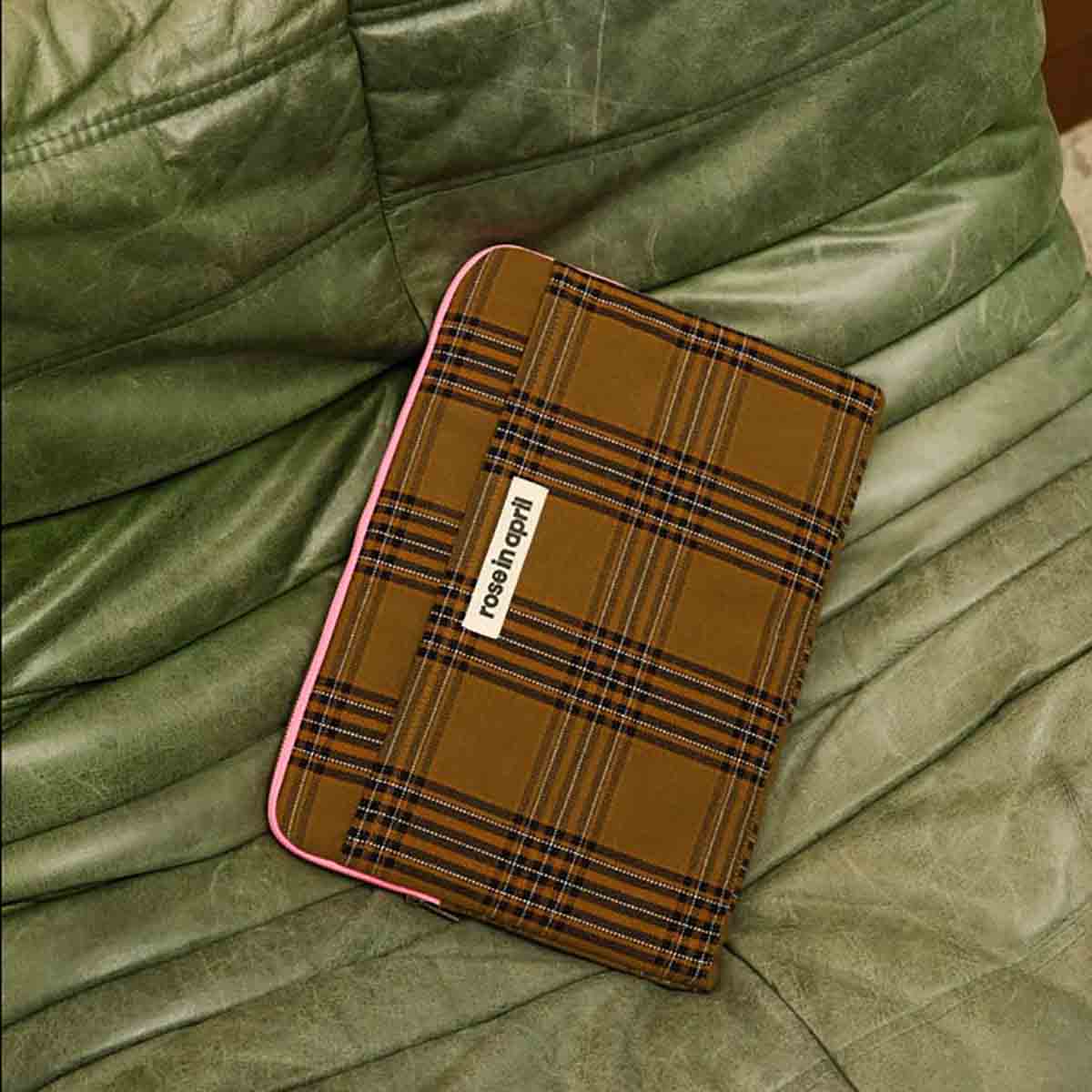 Pochette d'ordinateur motif tartan