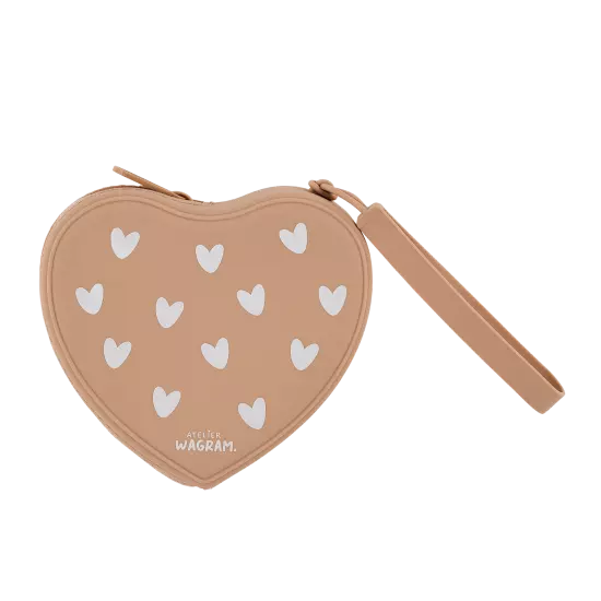 Pochette en silicone beige cœurs blancs