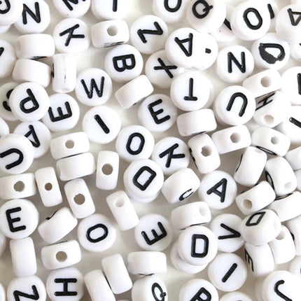 Pot de perle lettres noir et blanc