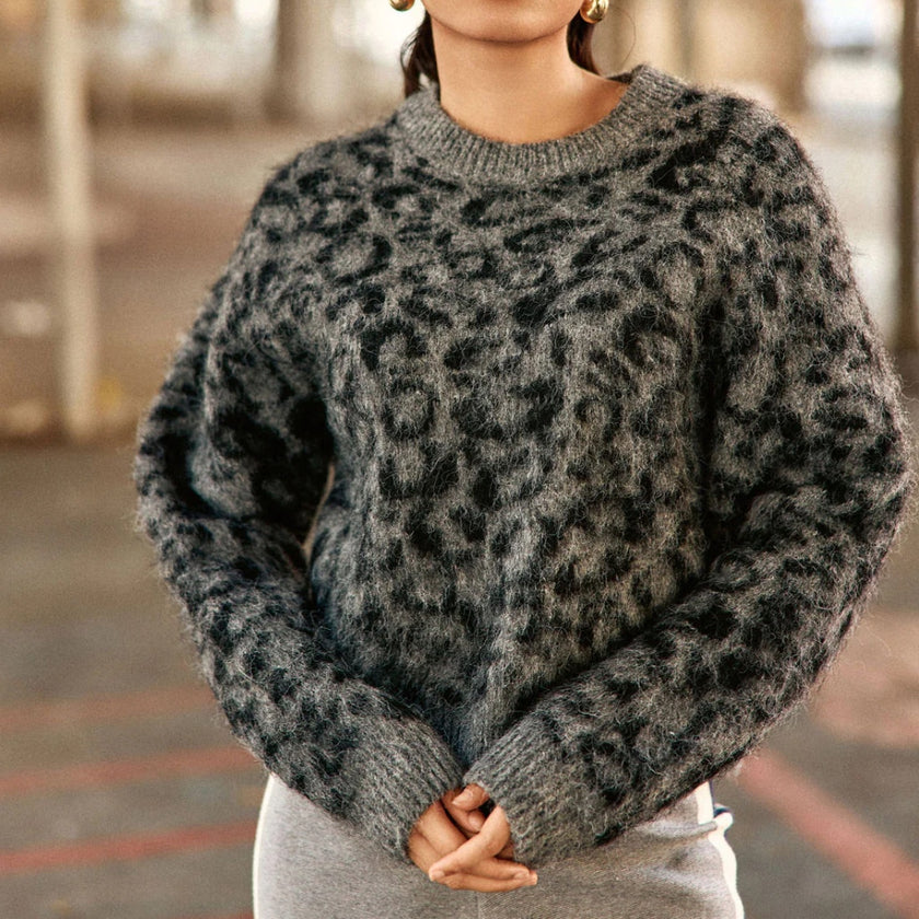 pull leopard gris et noir