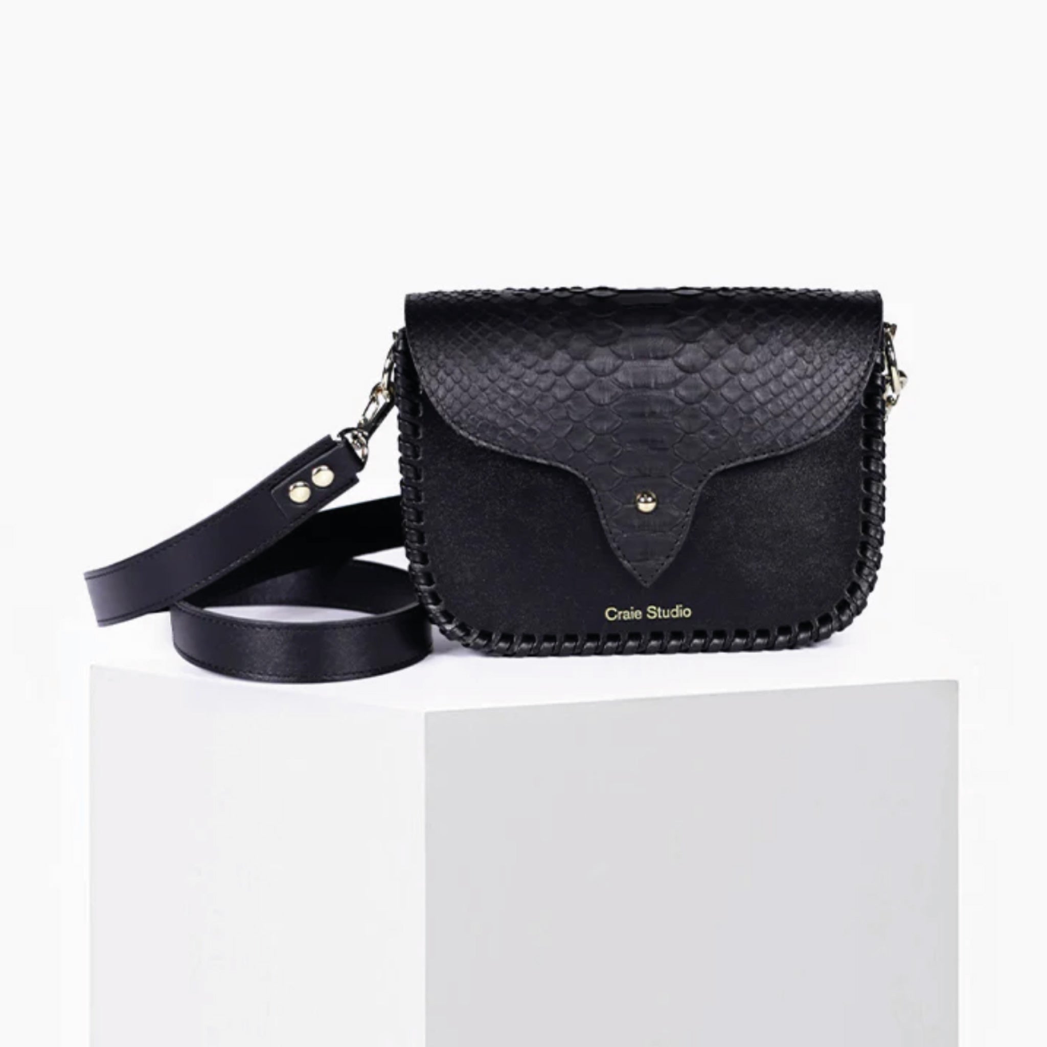 West Python Noir H26