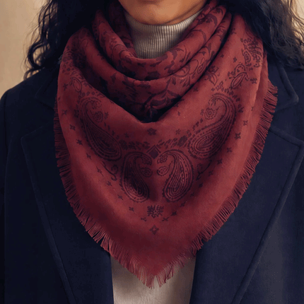 Grand foulard en laine Ruby – 100 × 100 cm