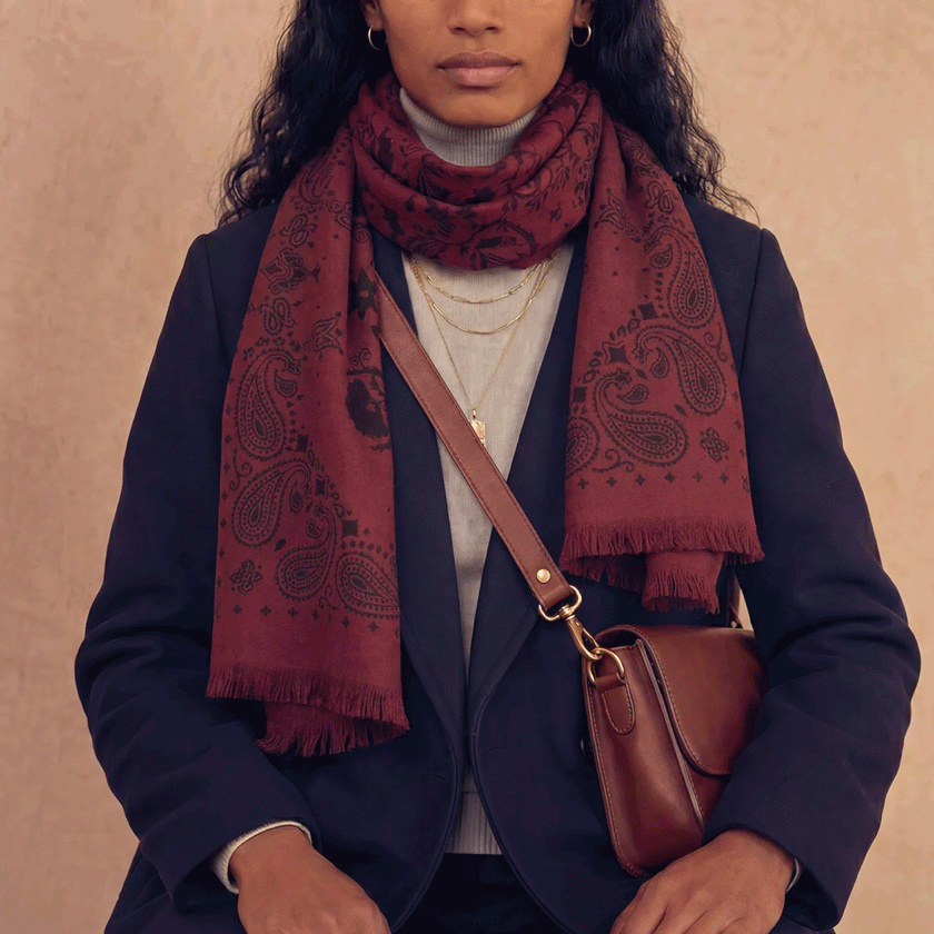 Grand foulard en laine Ruby – 100 × 100 cm