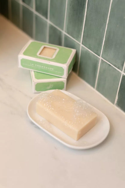 Savon surgras dans un jardin de grasse