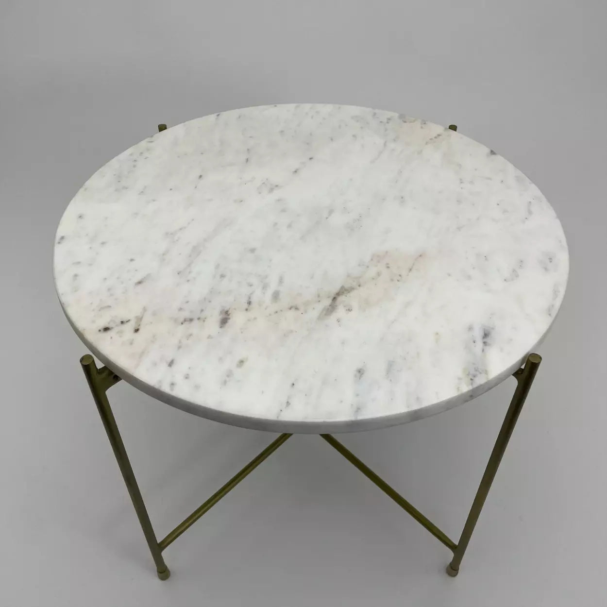 Table ronde marbré style table basse structure gold