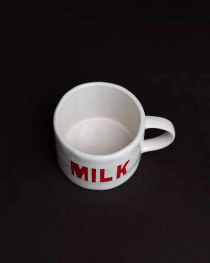 Tasse milk blanche et rouge