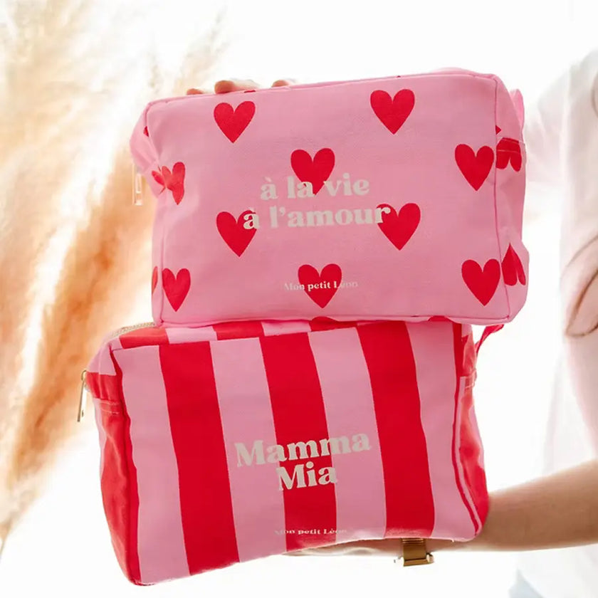 trousse de toilette rose coeur rouges à la vie à l'amour et trousse rayé mamma mia
