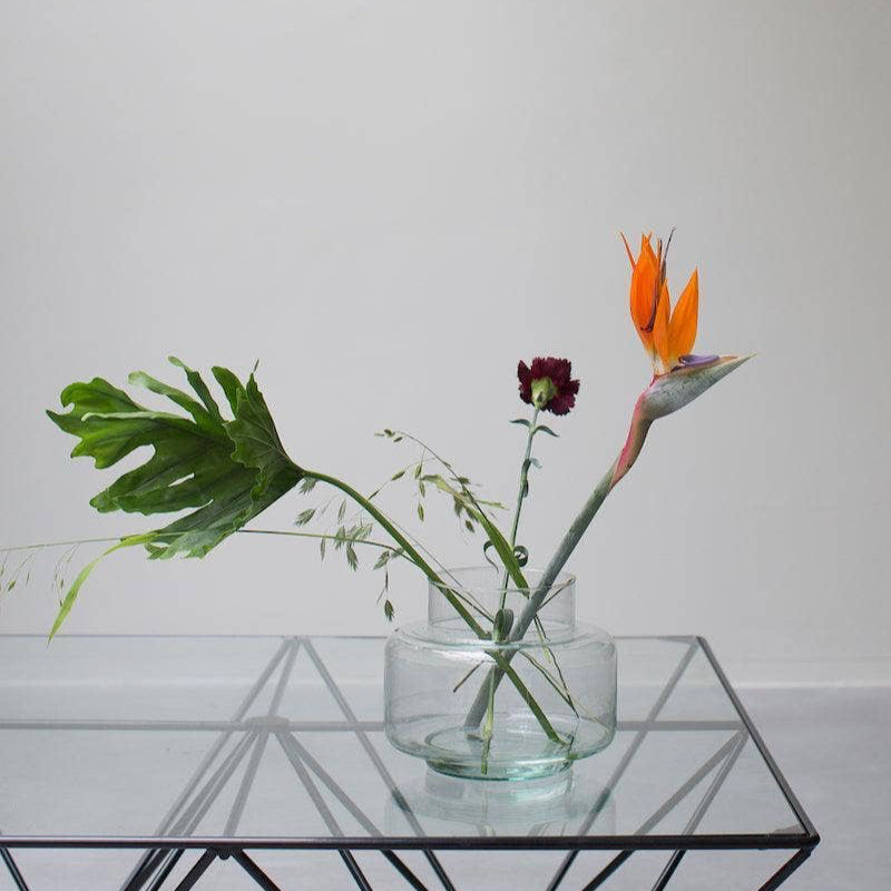 Vase en verre transparent