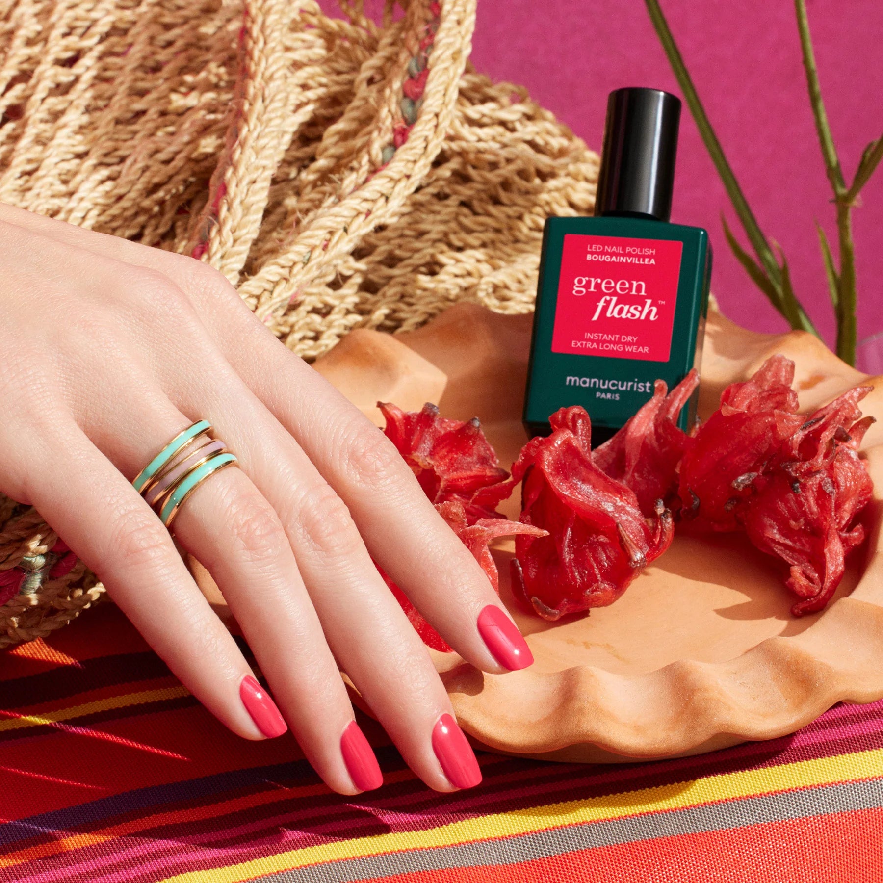 Vernis semi permananent bougainvillea Manucurist