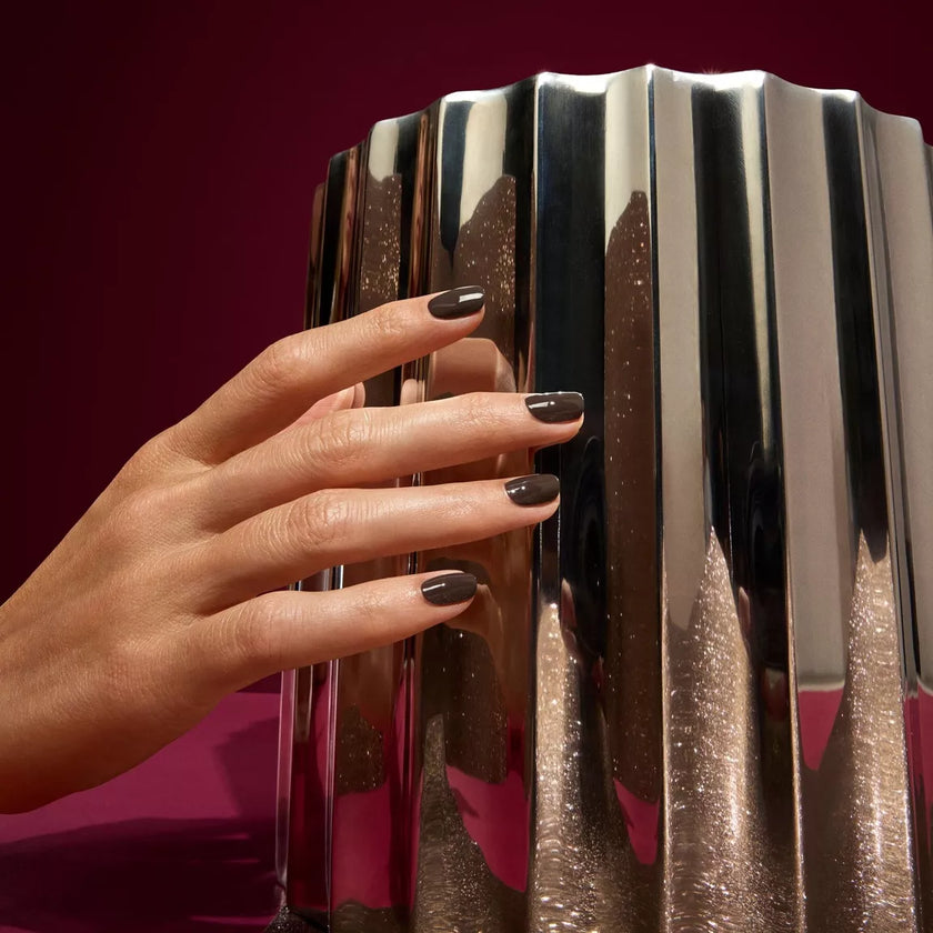 Vernis à ongles classique mocha