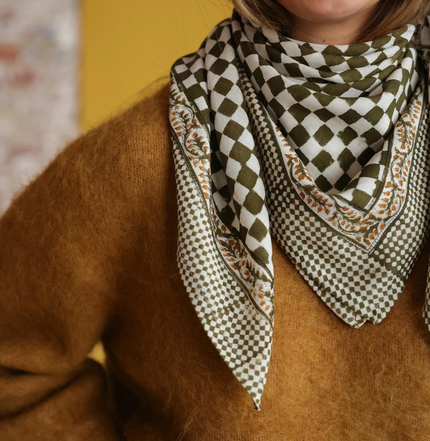 grand foulard damier x kaki 