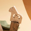 hochet cheval et poussin en bois