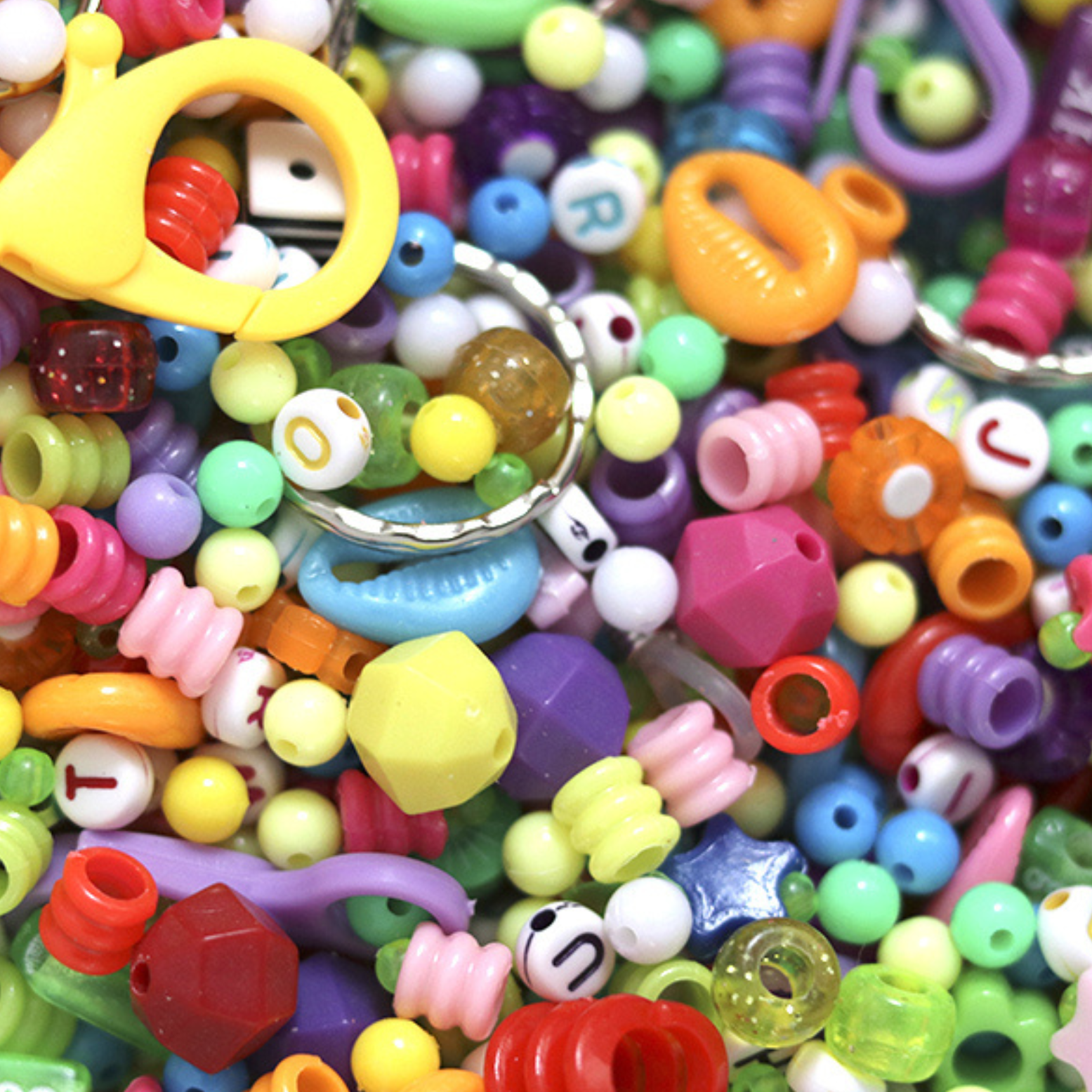 mix de perles colorés