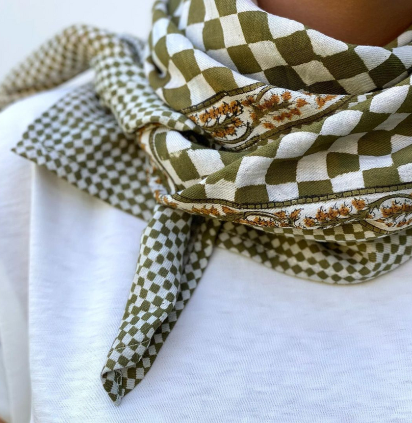 petit foulard damier kaki